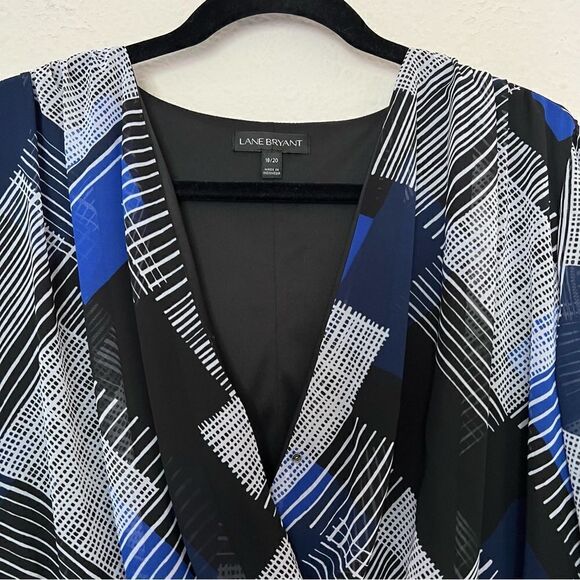 LANE BRYANT V-neck Long Sheer Sleeve Blouse Size 18/20 - Picture 2 of 7